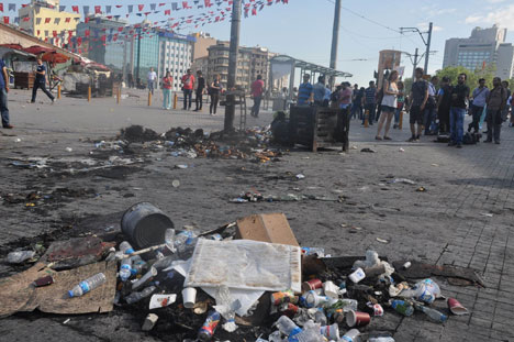Taksim'de çatışmalar devam ediyor 15