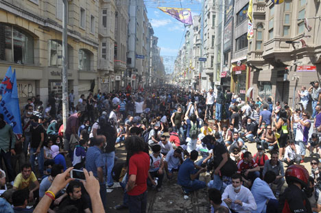Taksim'de çatışmalar devam ediyor 21