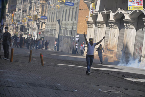 Taksim'de çatışmalar devam ediyor 23