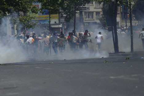 Taksim'de çatışmalar devam ediyor 33