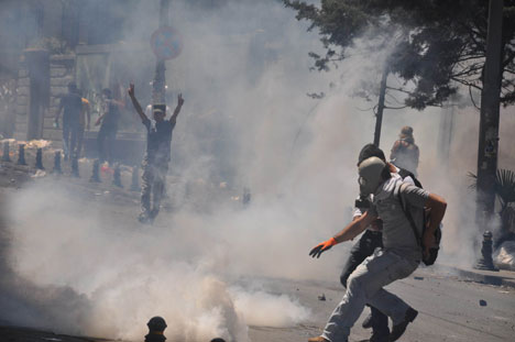 Taksim'de çatışmalar devam ediyor 40