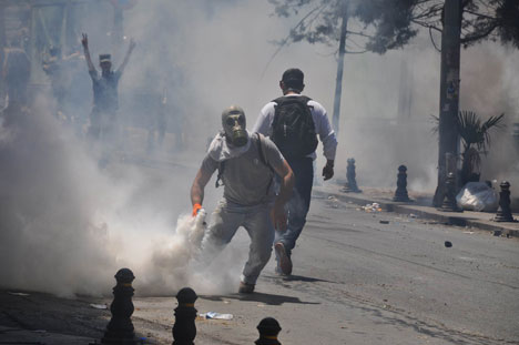 Taksim'de çatışmalar devam ediyor 41