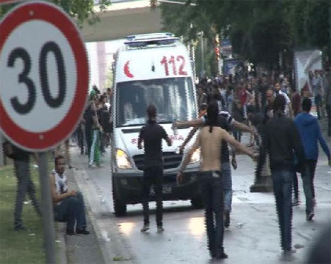 Taksim'de çatışmalar devam ediyor 8