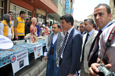 Üniversitenin bahar şenlikleri başladı 31