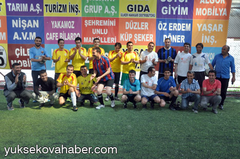Yüksekova Haber futbol turnuvasının şampiyonu Eğitim-Sen oldu 8