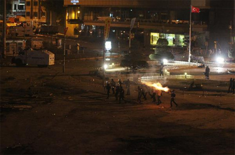 Taksim'de dün gece yaşananlar 10