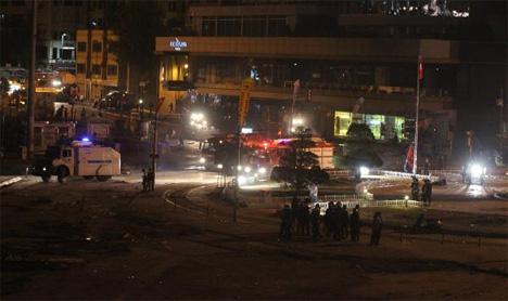 Taksim'de dün gece yaşananlar 11