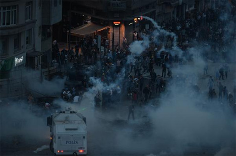 Taksim'de dün gece yaşananlar 26