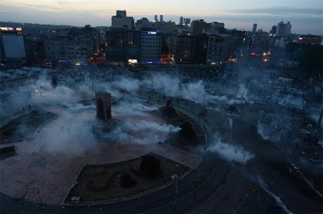 Taksim'de dün gece yaşananlar 31