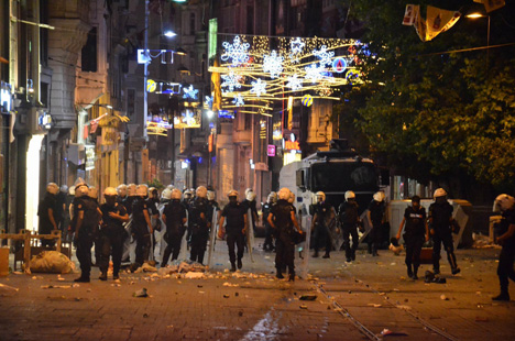 Taksim'de dün gece yaşananlar 62