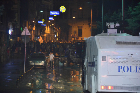 Taksim'de dün gece yaşananlar 63