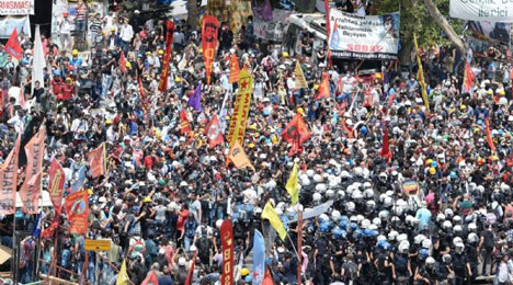 Fotoğraflarla Taksim direnişi 13