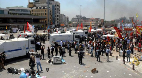 Fotoğraflarla Taksim direnişi 21