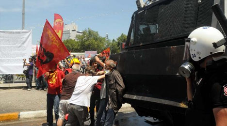 Fotoğraflarla Taksim direnişi 22