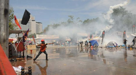 Fotoğraflarla Taksim direnişi 24