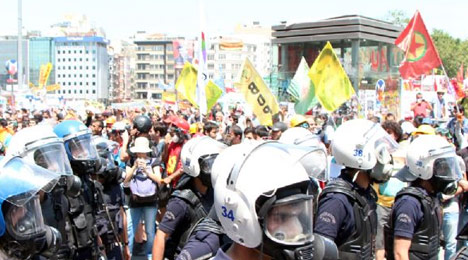 Fotoğraflarla Taksim direnişi 33