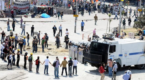 Fotoğraflarla Taksim direnişi 37