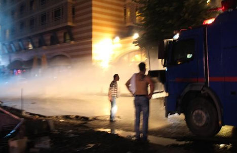 İstanbul'da olaylı geceden kareler 32