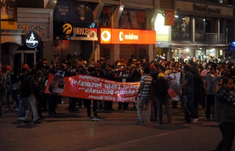 İstanbul'da olaylı geceden kareler 37