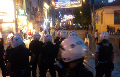 İstanbul'da olaylı geceden kareler 6