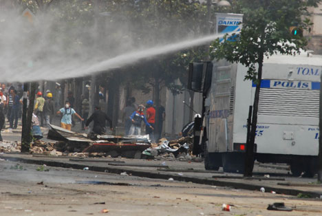İstanbul'da çatışmalar devam ediyor 17