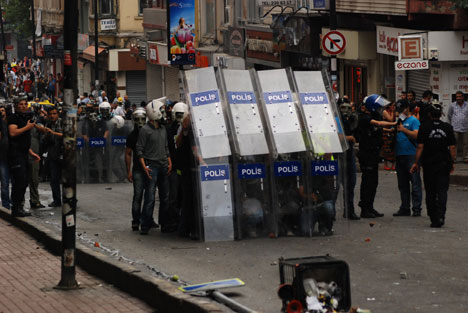 İstanbul'da çatışmalar devam ediyor 3
