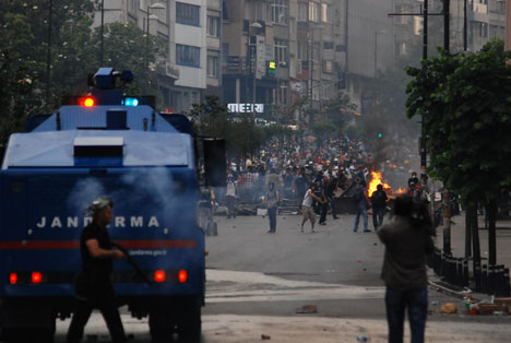 İstanbul'da çatışmalar devam ediyor 31