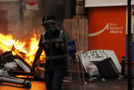 İstanbul'da çatışmalar devam ediyor 32