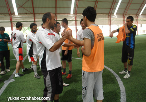 Halk turnuvası maçları sürüyor 12