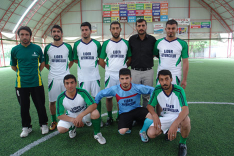 Halk turnuvası maçları sürüyor 40