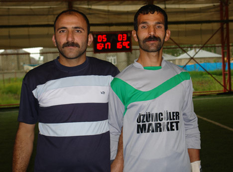 Halk turnuvası maçları sürüyor 49