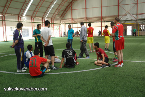 Halk turnuvası maçları sürüyor 81