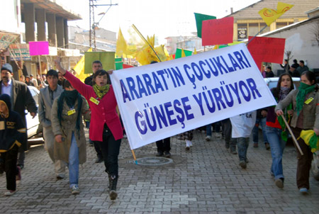 15 merkezde Newroz coşkusu 28