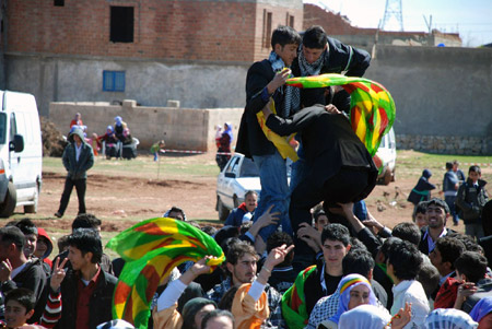 15 merkezde Newroz coşkusu 38