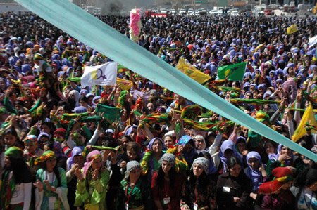 15 merkezde Newroz coşkusu 71