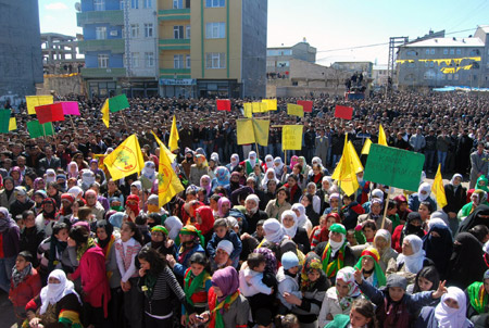 15 merkezde Newroz coşkusu 75