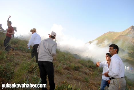 Yüksekovalılar Rahmo tepesine yürüdü - Foto Galeri - 05-07-2013 13