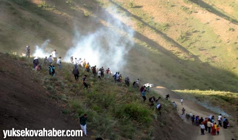 Yüksekovalılar Rahmo tepesine yürüdü - Foto Galeri - 05-07-2013 14