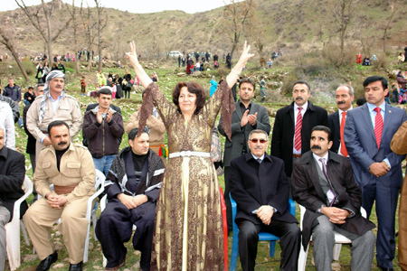 Çukurca'da Newroz coşkusu 27