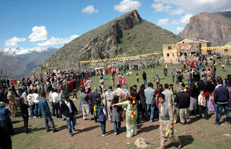 Çukurca'da Newroz coşkusu 36