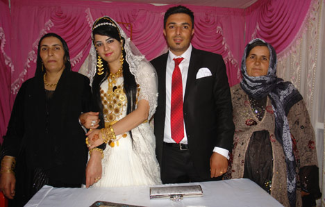 Yüksekova'da yapılan Turgut Ailesinin düğününden kareler 13