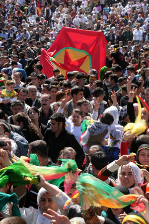 Renklerin Newroz buluşması 113