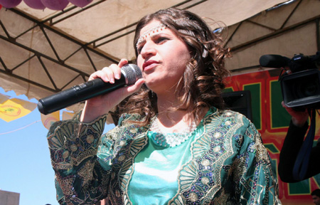 Renklerin Newroz buluşması 128