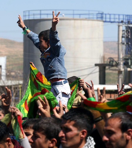 Renklerin Newroz buluşması 141