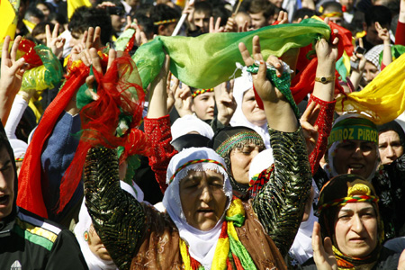Renklerin Newroz buluşması 161