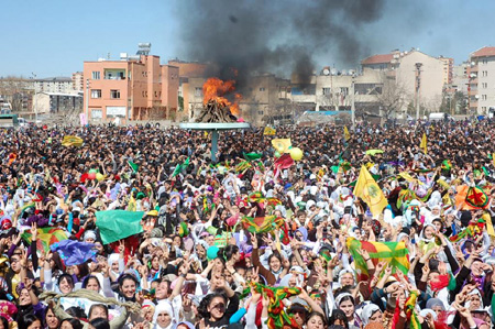 Renklerin Newroz buluşması 176