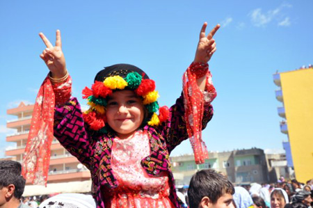 Renklerin Newroz buluşması 216