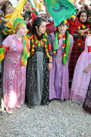 Renklerin Newroz buluşması 64