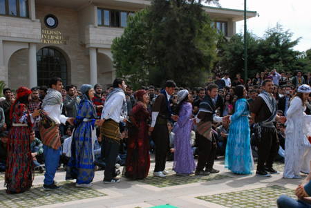 Renklerin Newroz buluşması 87