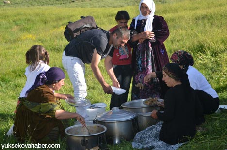 Yüksekova Mêrgezer yaylasında Ramazan öncesi piknik 113